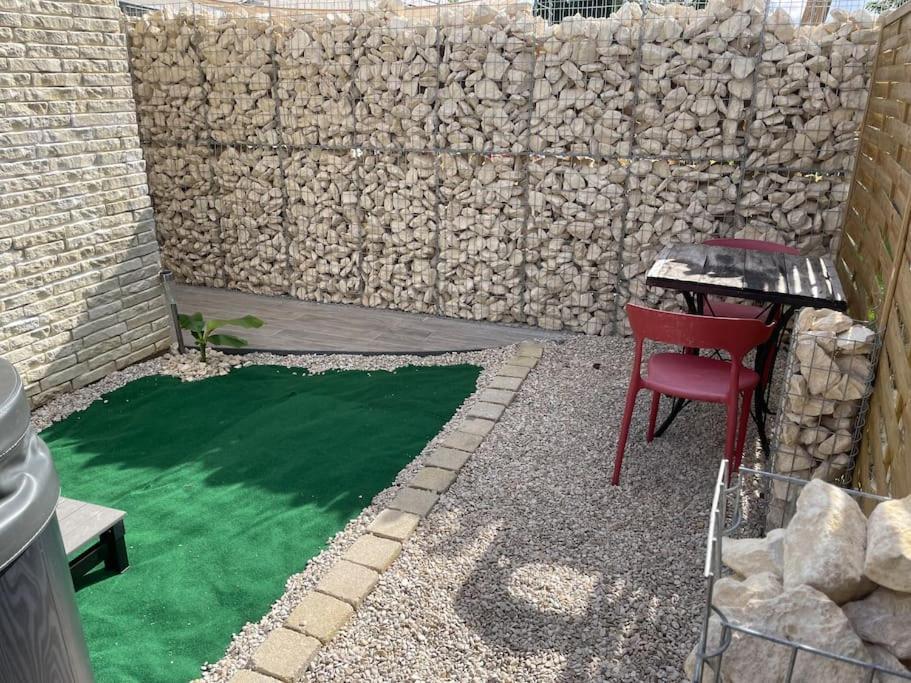 5 Min Airport Aeroport - Shuttle Navette - Parking Apartment Bonlier Luaran gambar